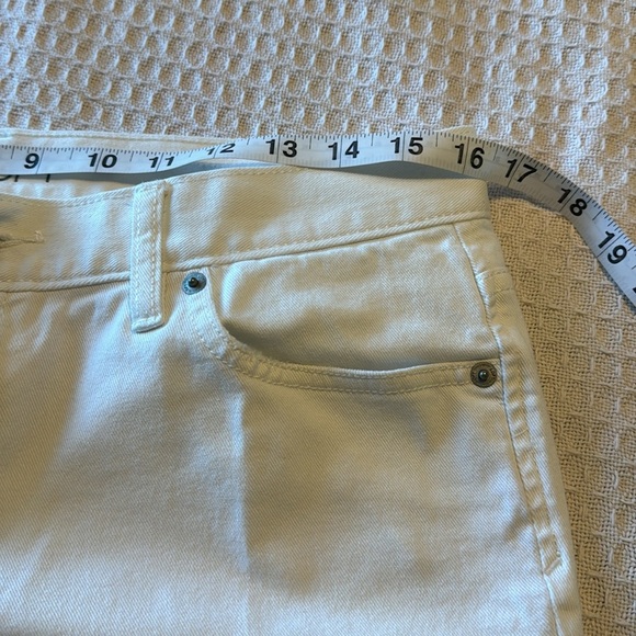 ANN Taylor Loft‎ White Denim Jean Shorts - Picture 10 of 10